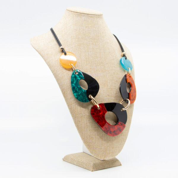 Collar colgante irregular multicolor