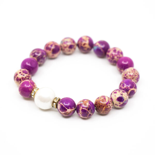 Pulsera de bolas de piedra natural en tonos morados