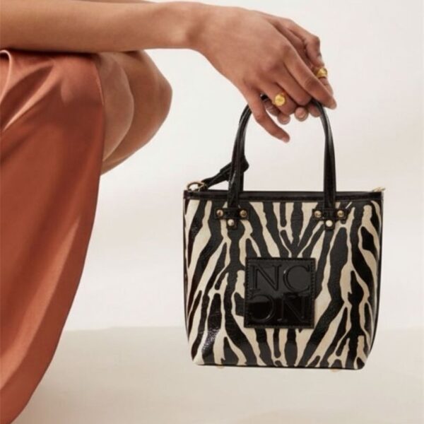 Bolso tote cebra de Noco